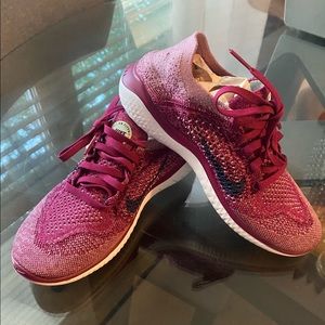 Womens Nike Free RN Flyknit size 6.5